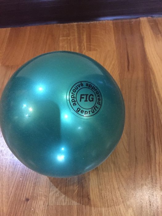 Гимнастический мяч