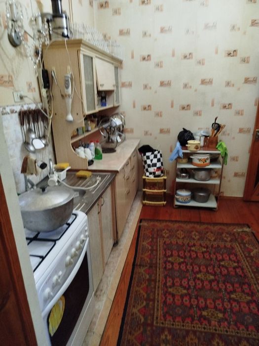 Продаётся квартира- дом на земле 184 квадратных метров 10 комнат смотр