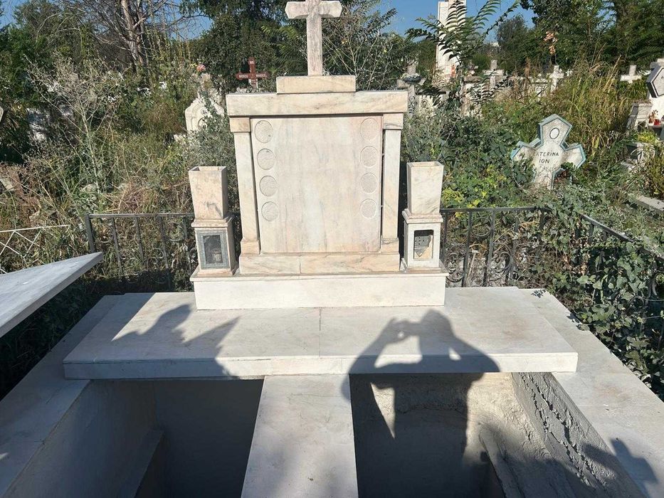 Cedez concesiune loc veci Cimitir Eternitatea