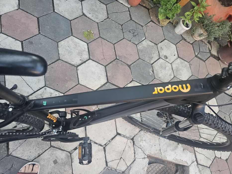 Biciclete de vînzare diferite modele specific bici sînt noi nouțè