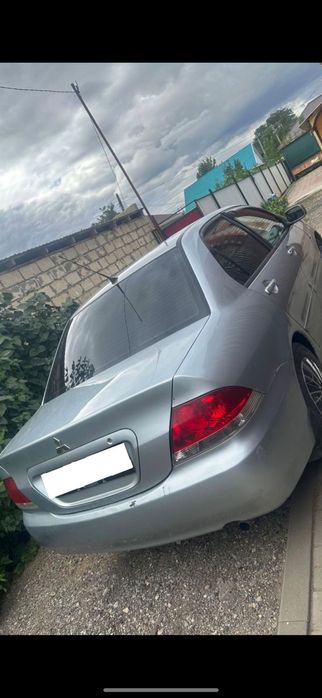 Митсубиси Лансер 1,6 автомат, 2005г