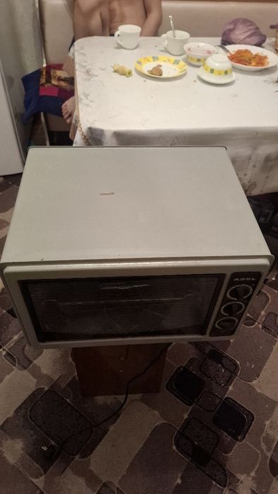 Продас электрическую печкуAsel