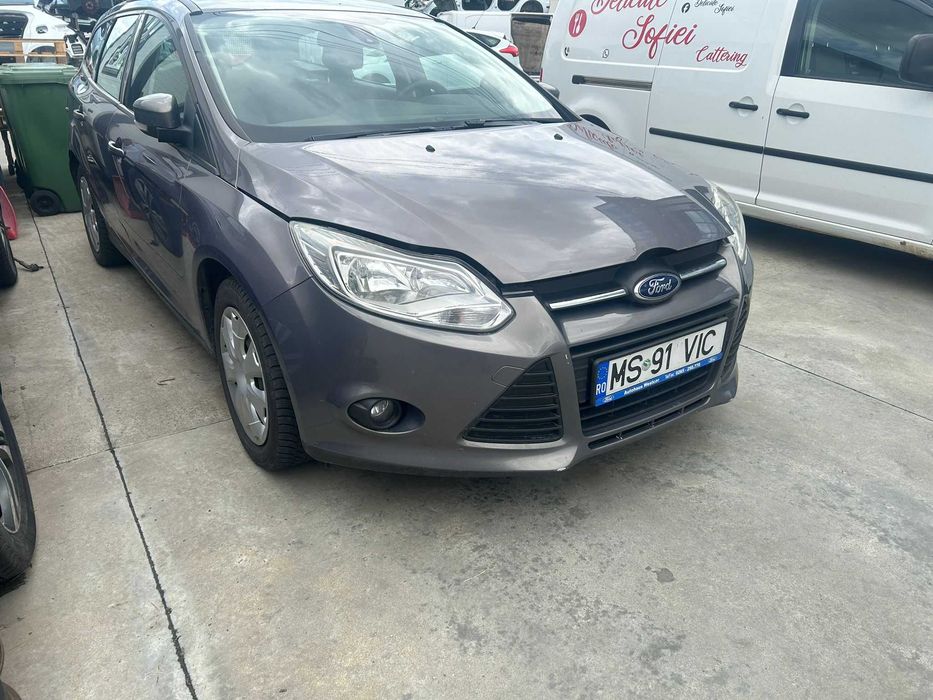 Fata completa ford focus 3