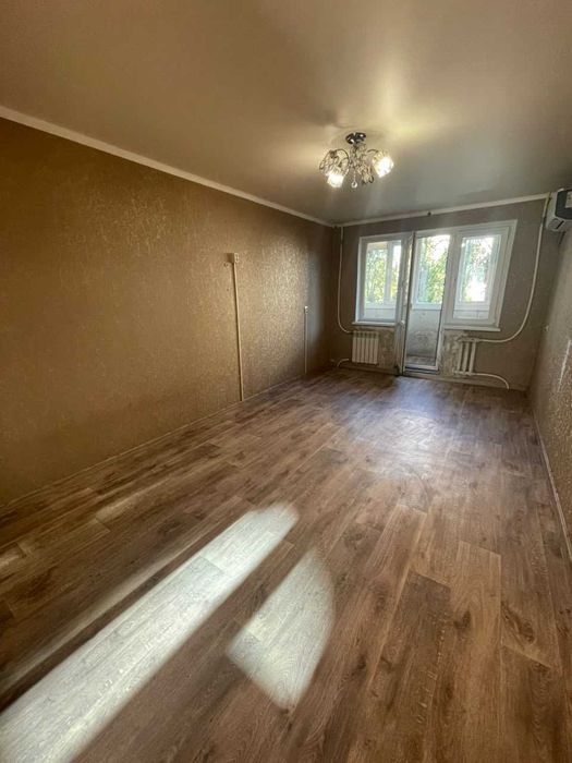 Продам 2-х квартиру, 5 микрорайон.