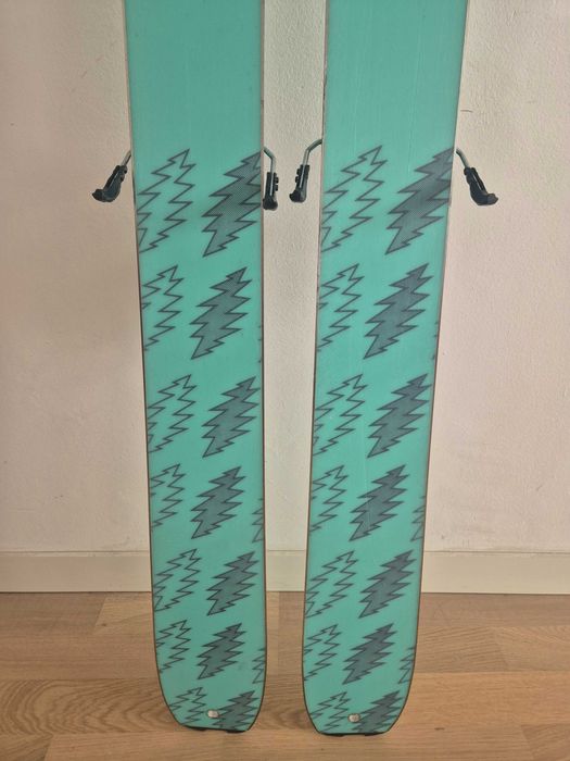 Schiuri tura/freeride K2 Wayback 106/179cm, Marker Kingpin 13, piei K2