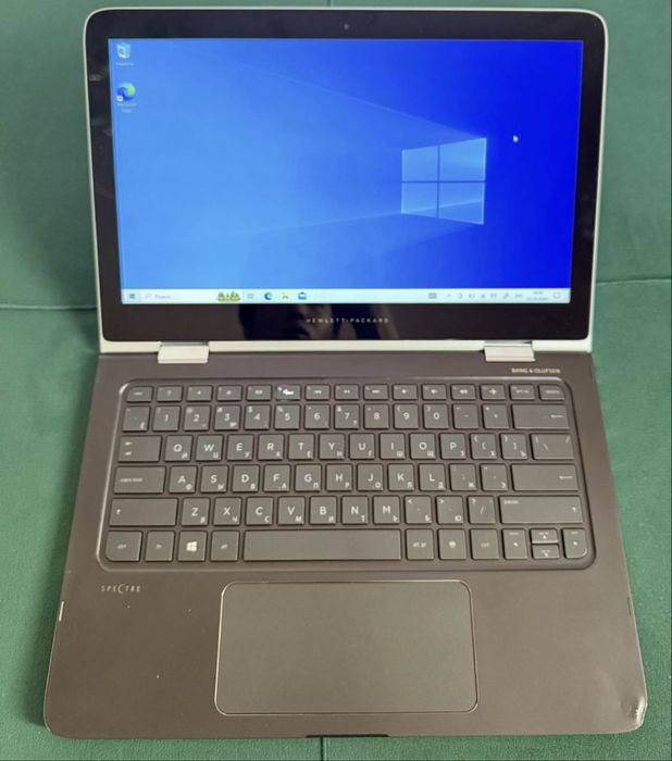 Тонкий ноутбук HP