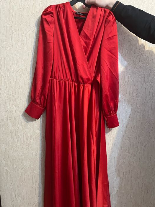 Женская Вечерний платья