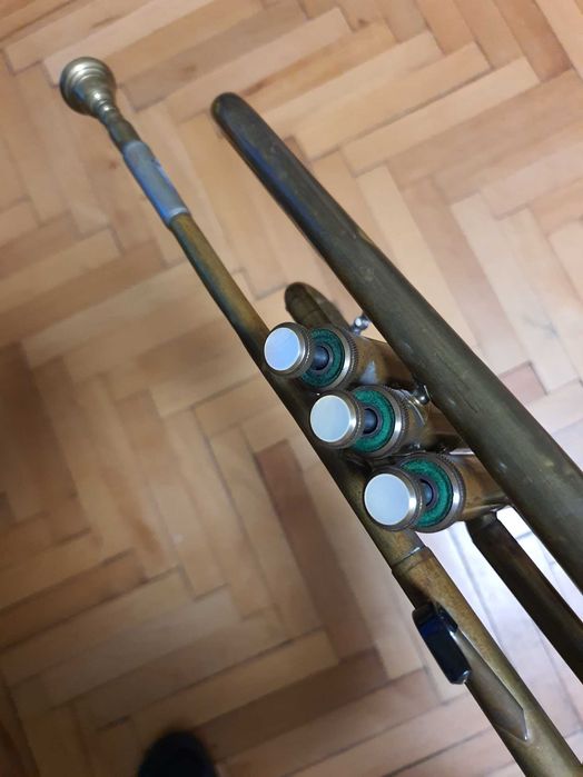 Старинен тромпет Лигнатон