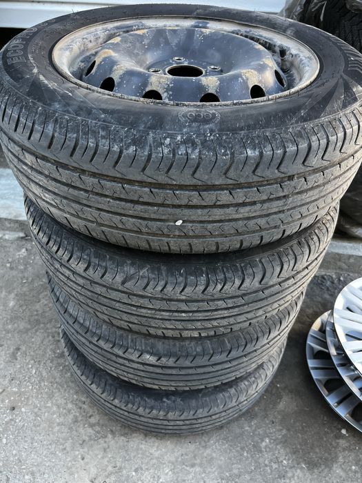 Читайте пожалуйста описание, диски r15