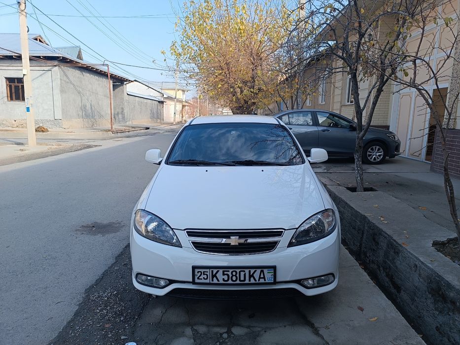 Шевролет Жентра механика 2-позиция