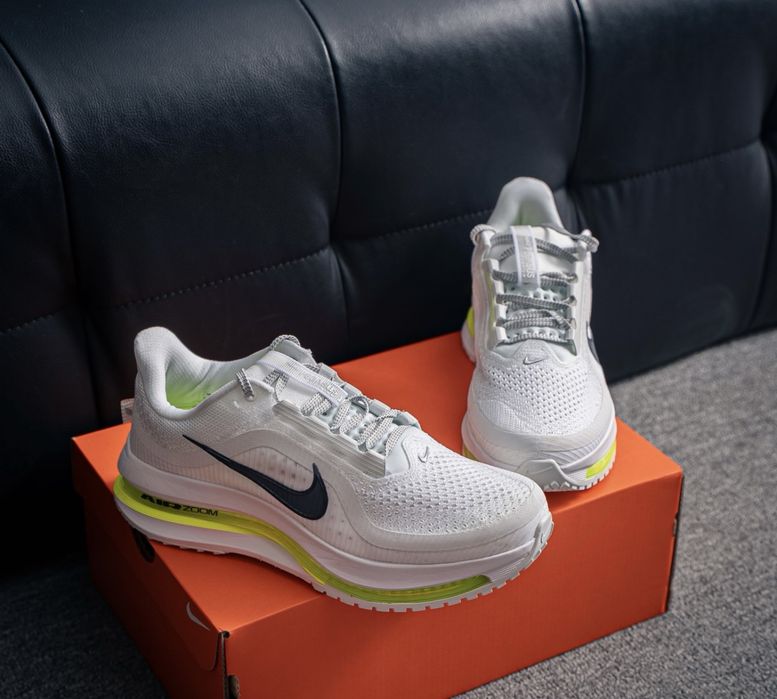 Nike Pegasus Premium