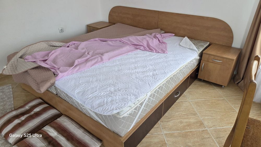 Спалня комплект с матраци