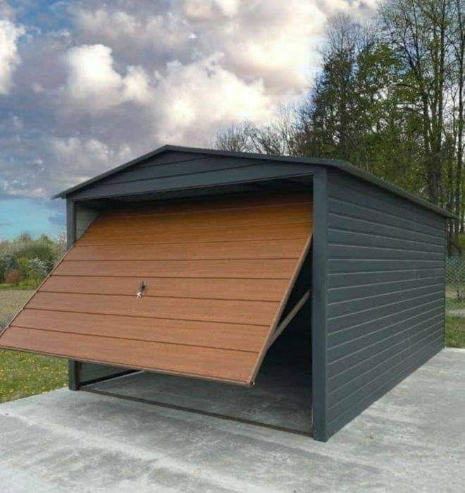 Construim garaje auto pe structură metalica si panouri Sandwich la comanda clientului