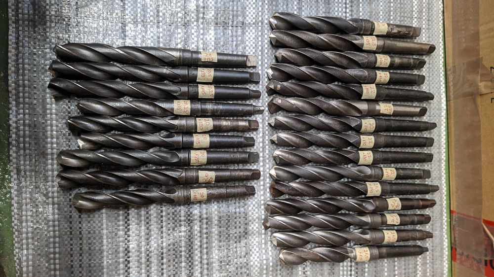 Burghie , freze pe con morse