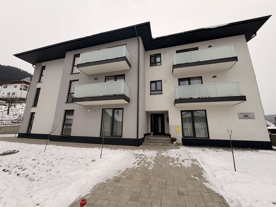 Inchiriez apartament