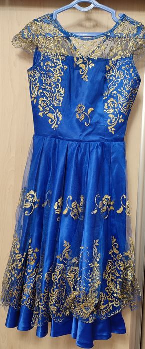 Женская одежда в отличном состоянии, пуховик, Куртка, вечернее платье.