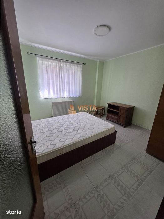 Apartament 4 camere, zona Racadau