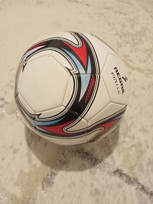 Футбольный мяч новый