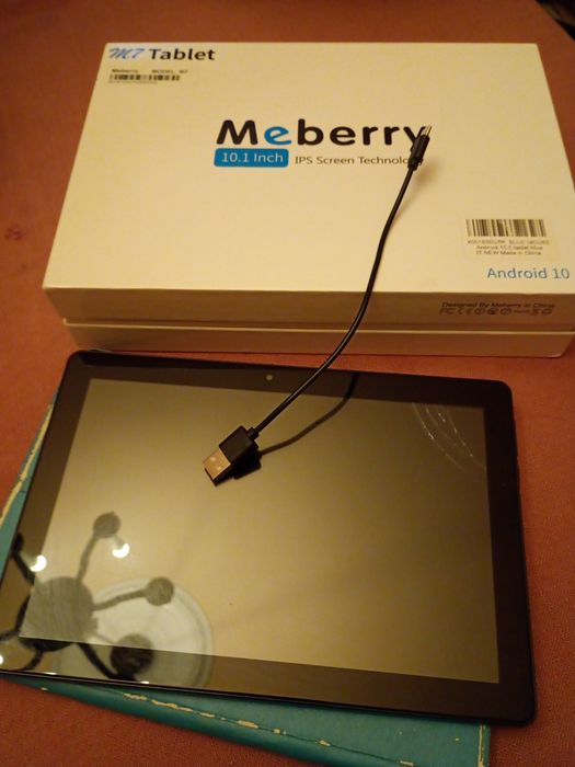 Tableta MeBerry, la cutie