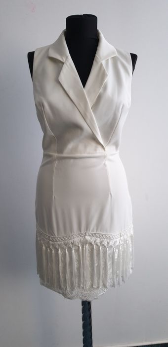 Rochie alba tip sarafan cu franjuri