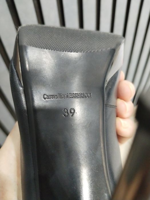 Продам туфли и ботильоны