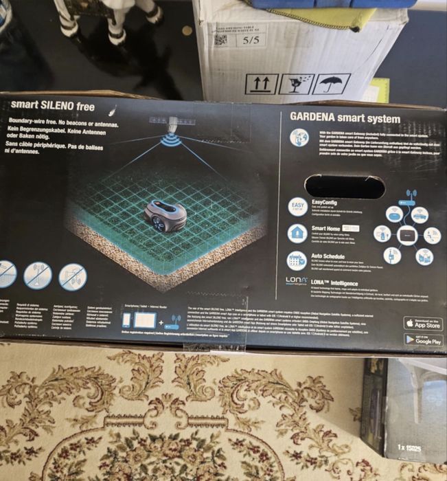 Vând robot + garaj original Gardena SILENO Garage,