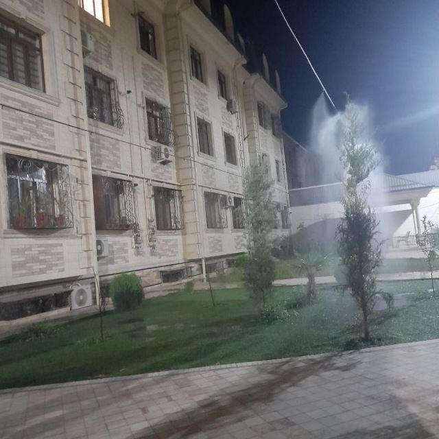 Келес бетонкада Афзал миллий таомлар ёнида 5хонали арендага берилади