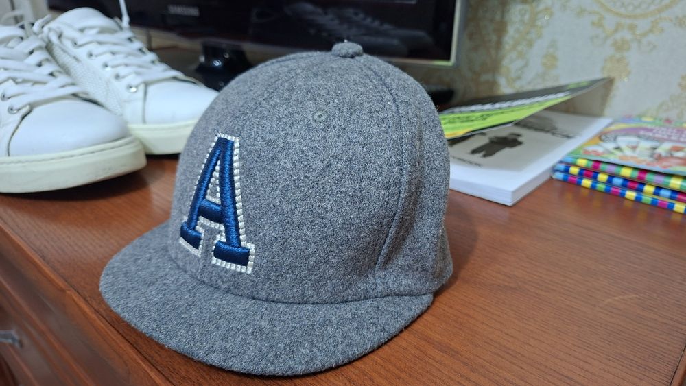 Кепка  весенние козырёк маленький