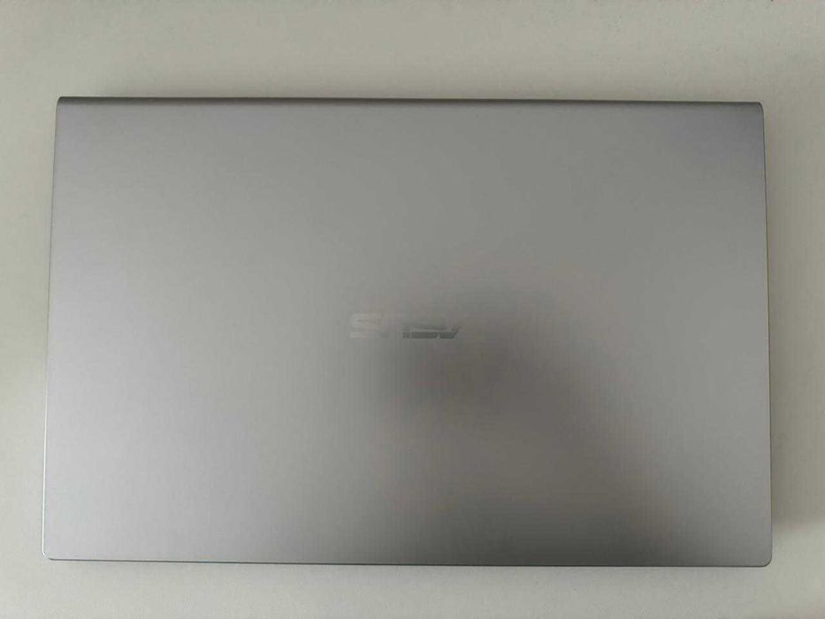 ноутбук ASUS в хорошем состоянии