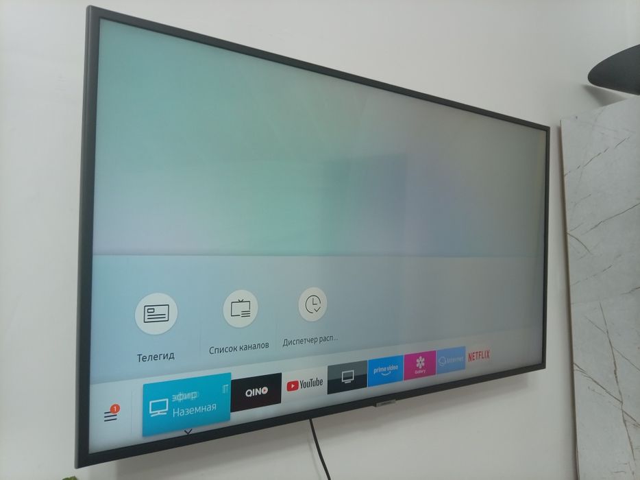 Продам телевизор самсунг смарт тв 109 см