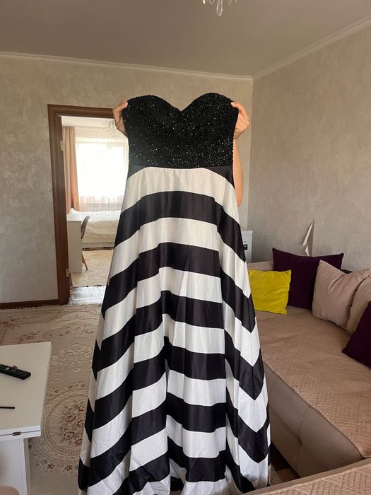 Платье длинный красивый