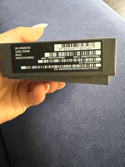 Телефон Samsung s26
