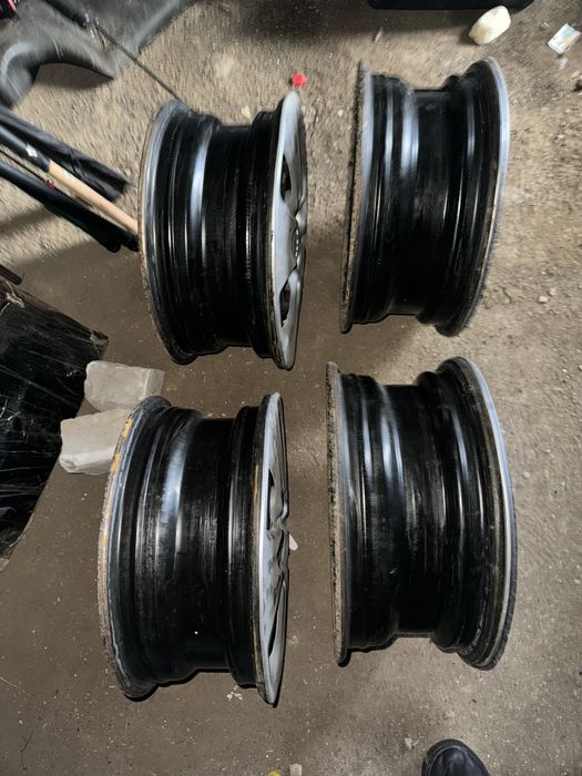 Продам диски R15 6j*15 ET46