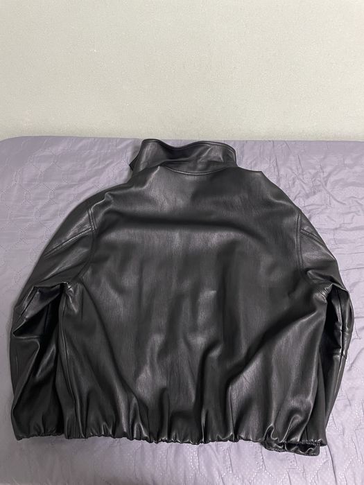 продам новую кожанку зара