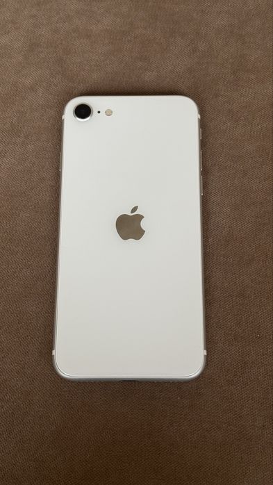 iPhone SE2020 в отличном состоянии 128Gb