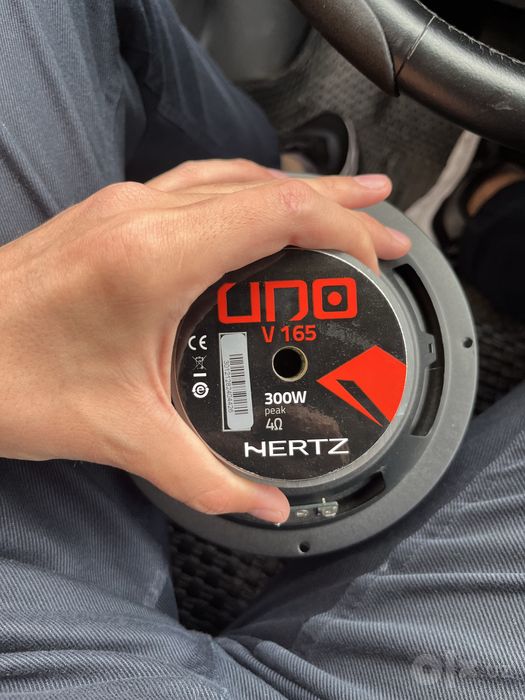 Колонки Hertz Uno V165 300W