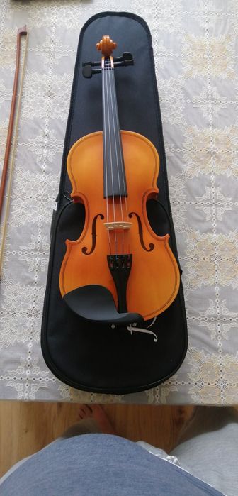 Цигулка Forenza Italia. Чисто нона. Нов внос. Може да се плати с Револ