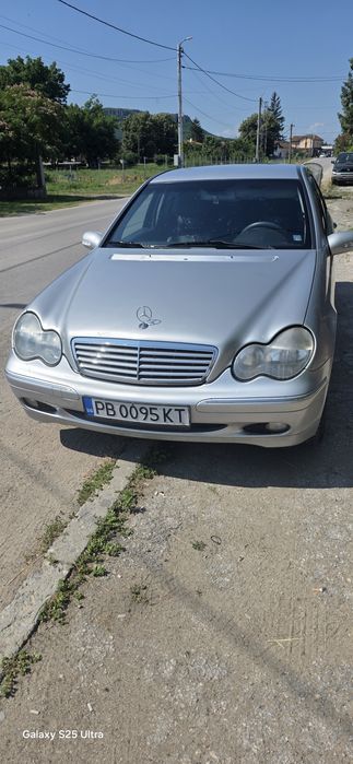Мерцедес-Бенц W203 C180