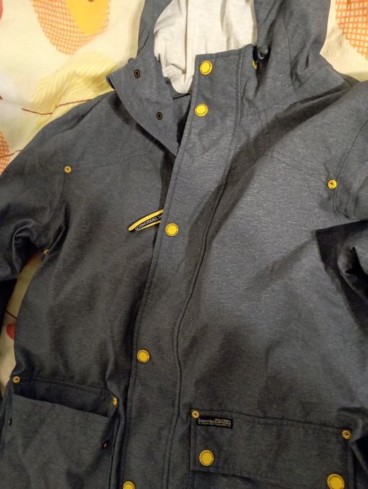 Geacă măsura M.     .