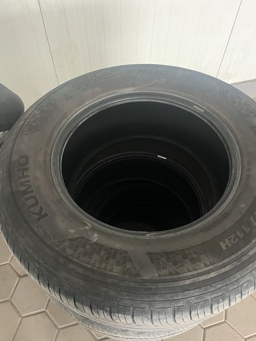 продам шины 265/65/17 Kumho
