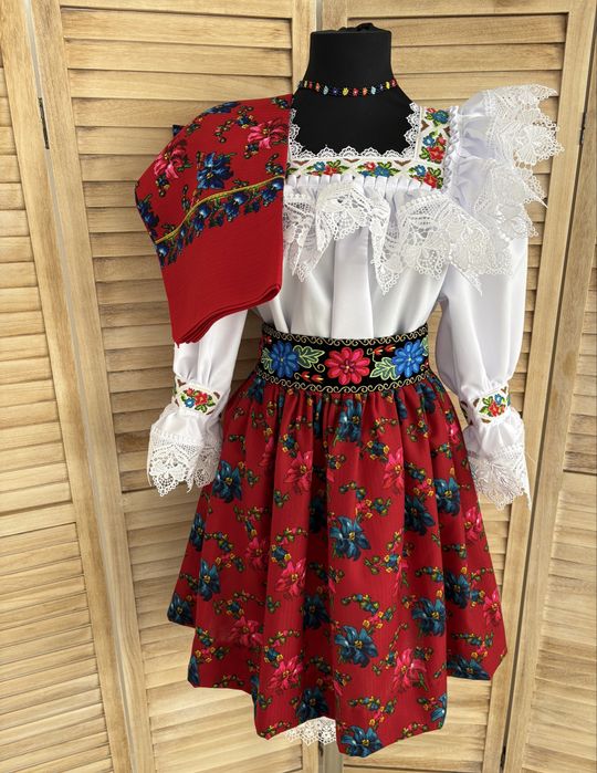 Costum popular/traditional de Maramures pentu femei