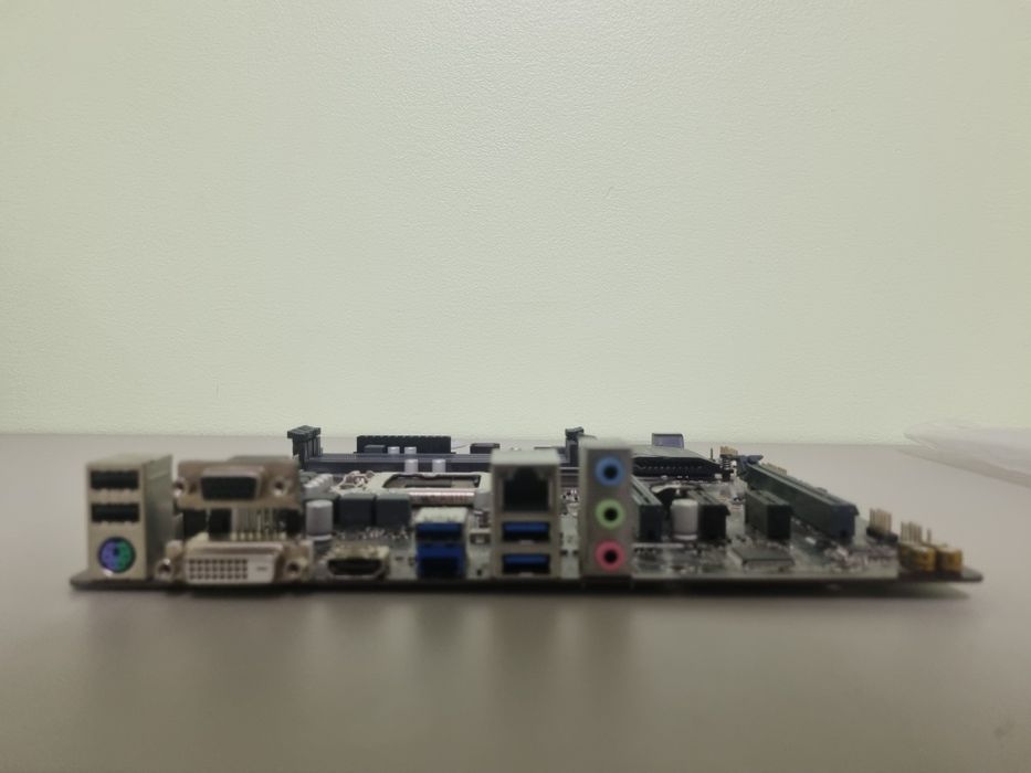 Placa de baza GIGABYTE B460M DS3H V2 cu ddr4