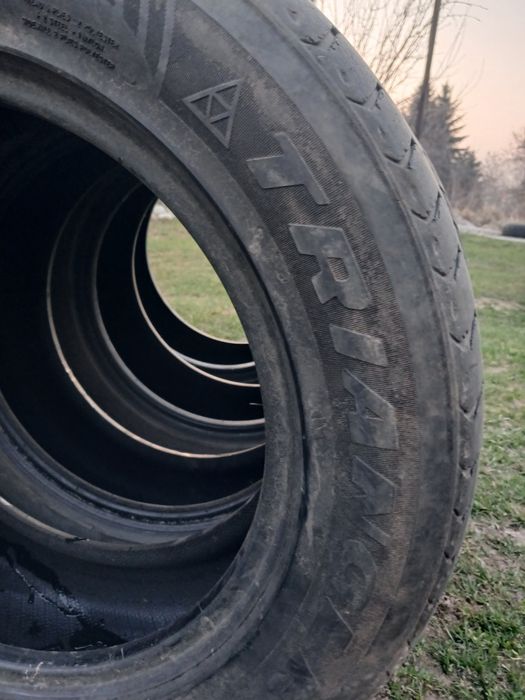 Продам  Шины лето Triangle  среднее состояние!
