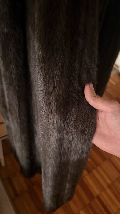 Продам новую норкову шубу