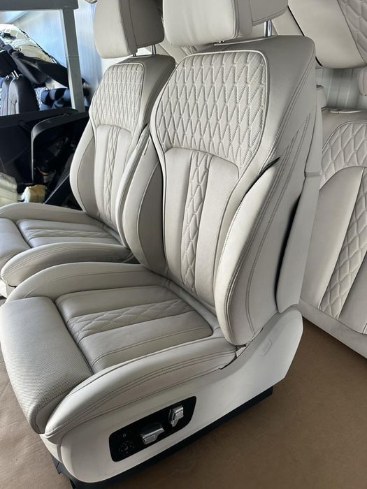 Bmw X5 G05 LCI Кожен салон Individual