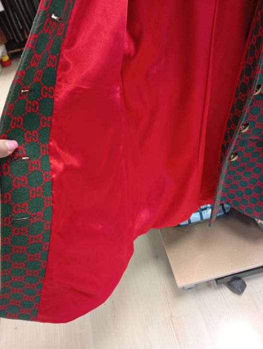 Палто от кашмир с яка лисица