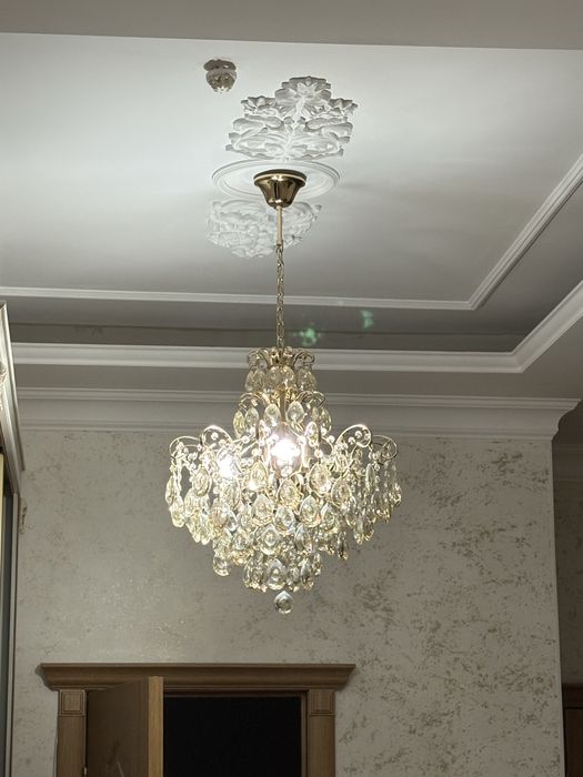 Продам люстры для дома