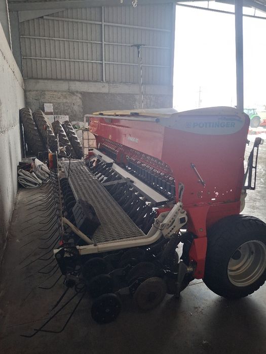 Semanatoare cereale 4m. Pottinger vitasem.