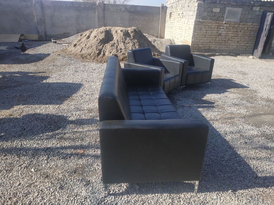 Minni divan kreslo Black office