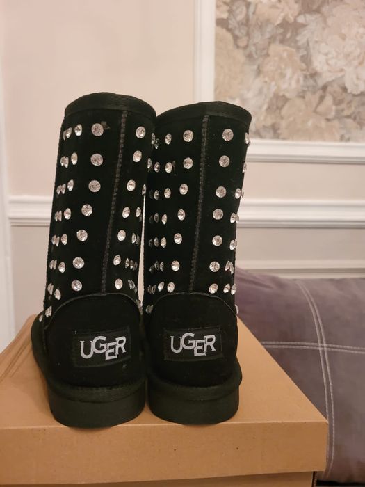 Уги замшевые в стразах